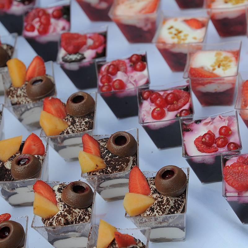  تقديم الطعام: تقديم الطعام