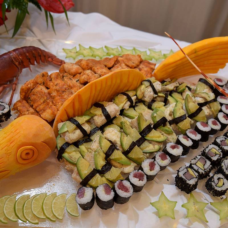  تقديم الطعام: تقديم الطعام