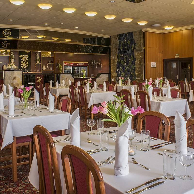 المطعم: مطعم براغ