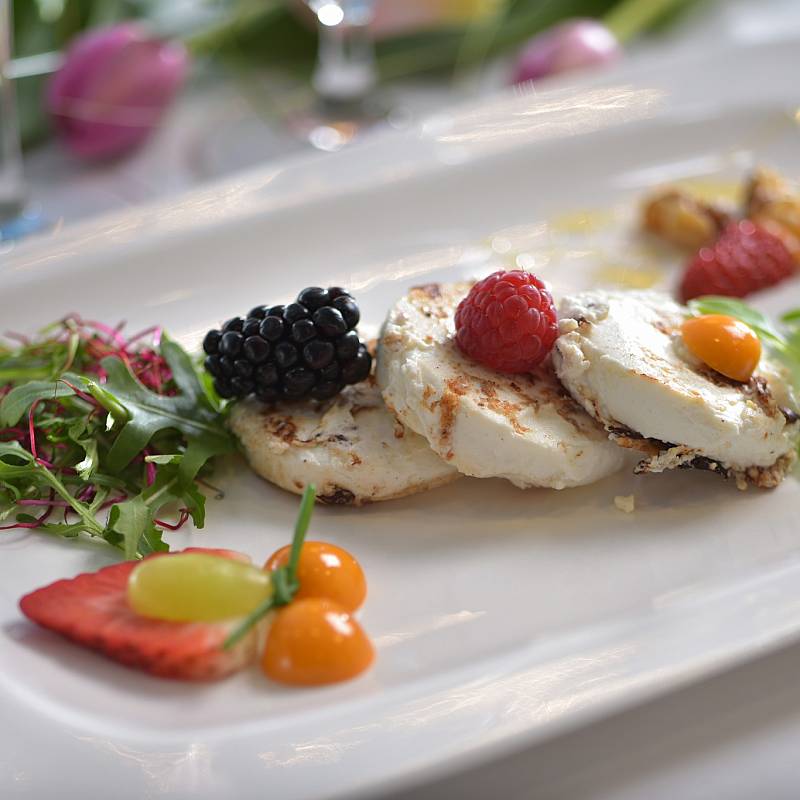  تقديم الطعام: تقديم الطعام