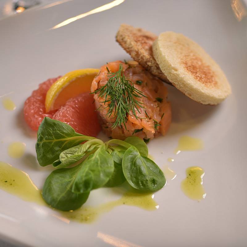  تقديم الطعام: تقديم الطعام