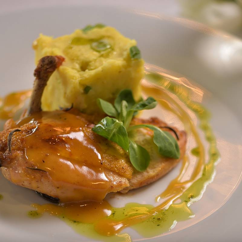  تقديم الطعام: تقديم الطعام