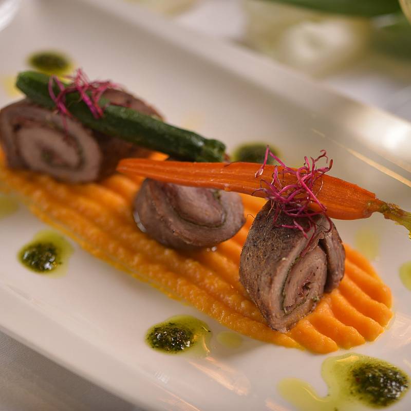  تقديم الطعام: تقديم الطعام